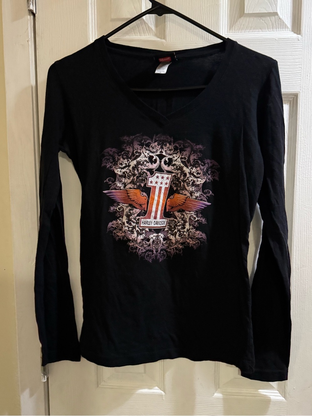 Harley-Davidson Women’s Eagle Graphic V-Neck Biker Shirt Vintage Style Size M